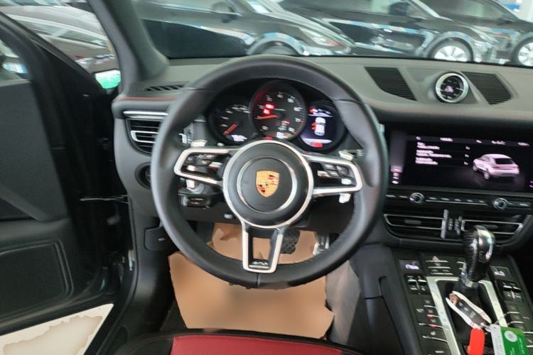 Used Porsche Macan 2020 Macan 2.0T Steering Wheel