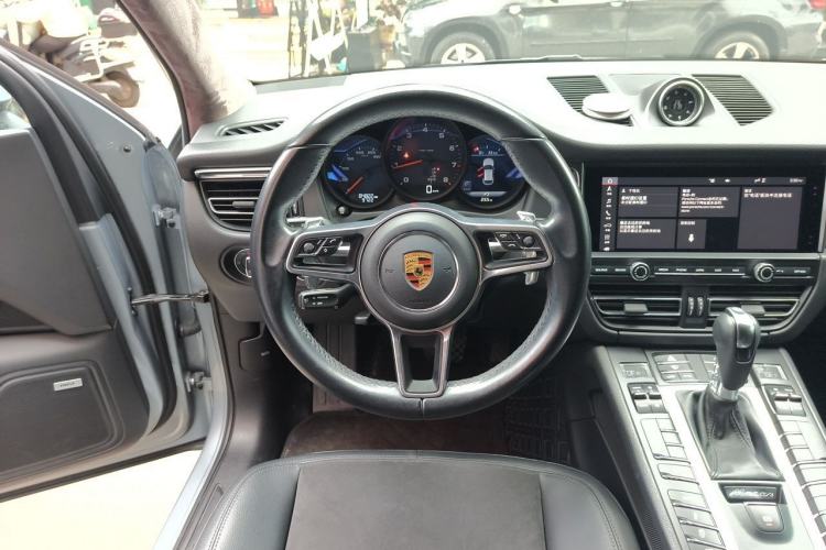 Used Porsche Macan 2020 Macan 2.0T Steering Wheel