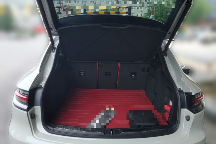 Used Porsche Macan 2020 Macan 2.0T Trunk