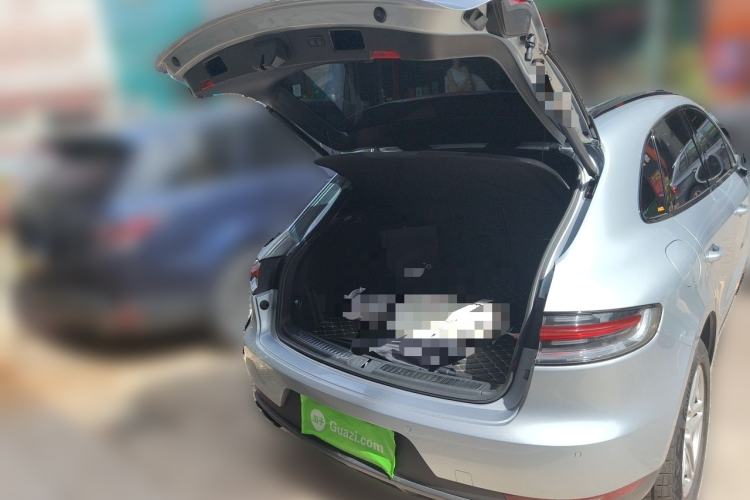 Used Porsche Macan 2020 Macan 2.0T Trunk