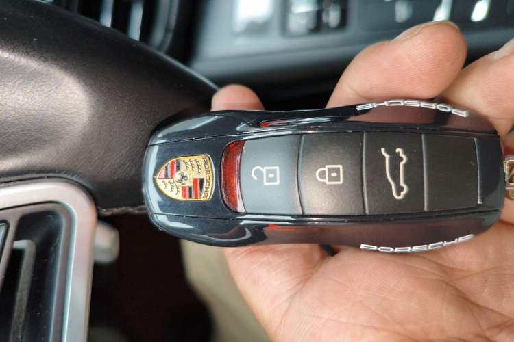 Used Porsche Macan 2020 Macan 2.0T Vehicle Key