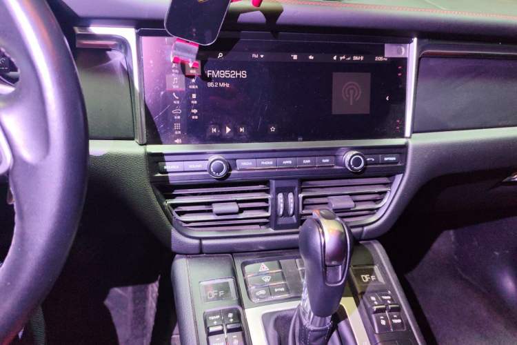 Used Porsche Macan 2020 Macan 2.0T Audio And AC Panel