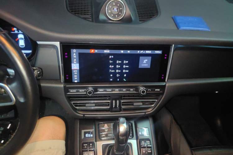 Used Porsche Macan 2020 Macan 2.0T Audio And AC Panel