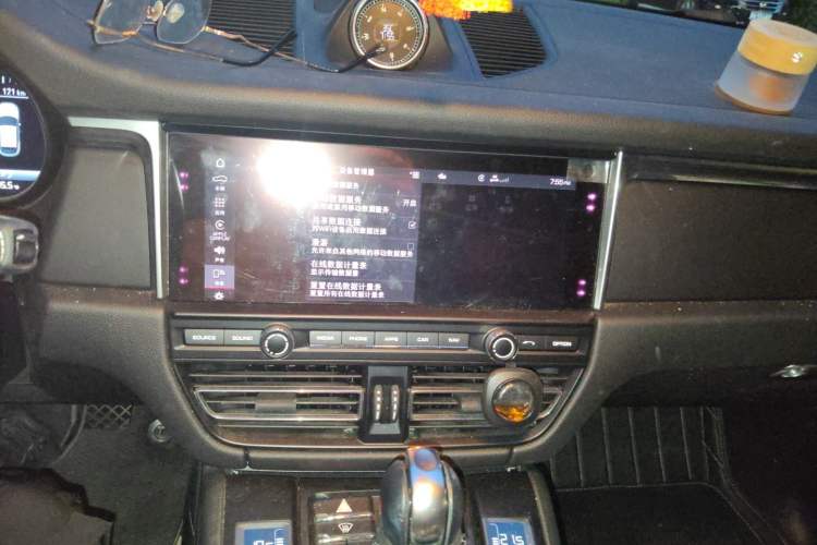 Used Porsche Macan 2020 Macan 2.0T Audio And AC Panel