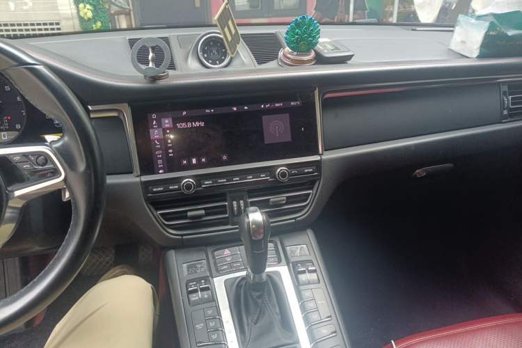 Used Porsche Macan 2020 Macan 2.0T Audio And AC Panel