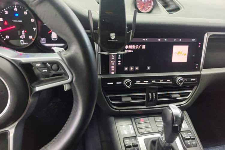 Used Porsche Macan 2020 Macan 2.0T Audio And AC Panel