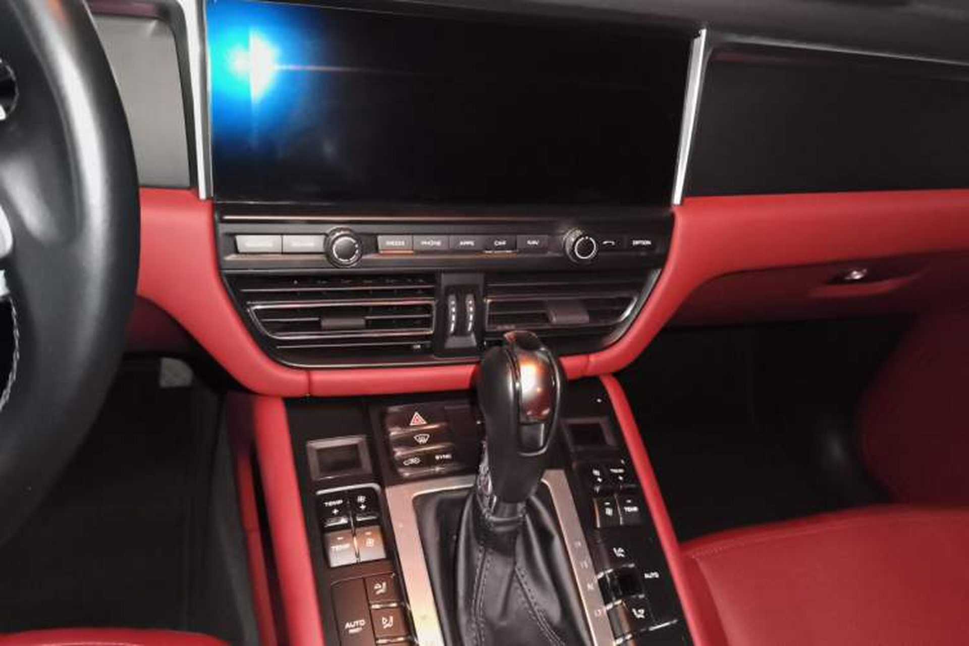 Used Porsche Macan 2020 Macan 2.0T Audio And AC Panel