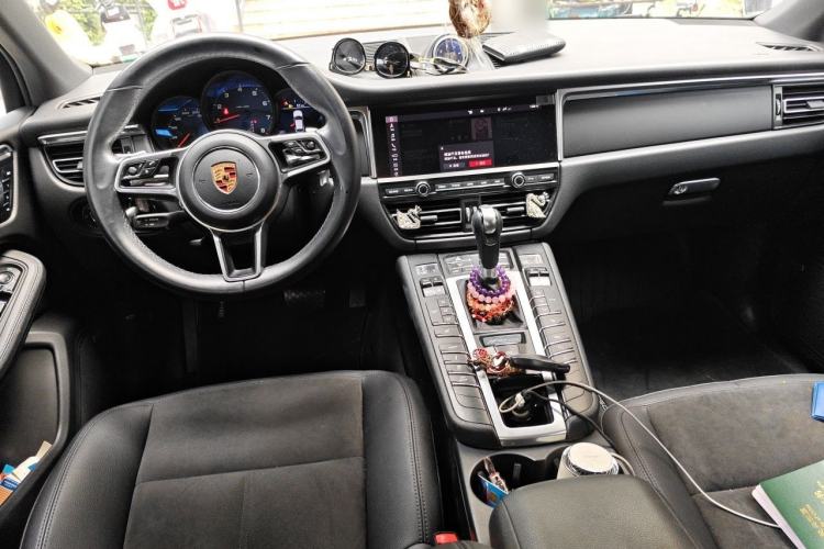 Used Porsche Macan 2020 Macan 2.0T Center Console