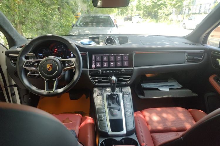 Used Porsche Macan 2020 Macan 2.0T Center Console