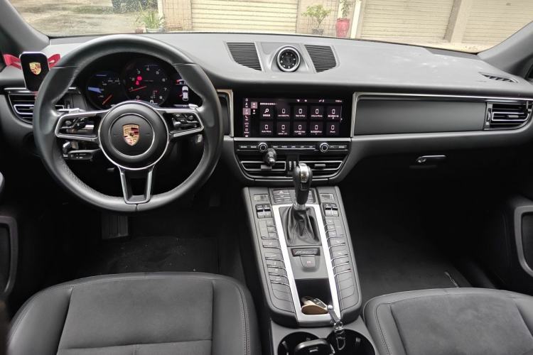 Used Porsche Macan 2020 Macan 2.0T Center Console