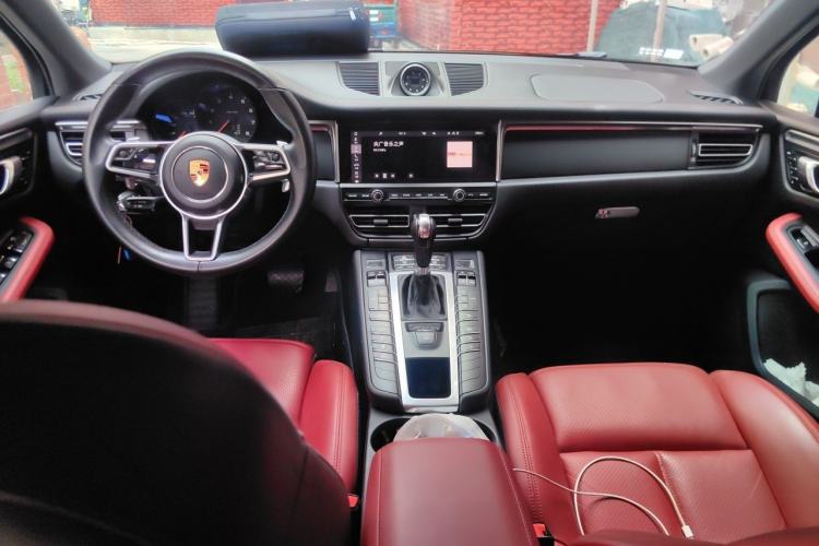 Used Porsche Macan 2020 Macan 2.0T Center Console
