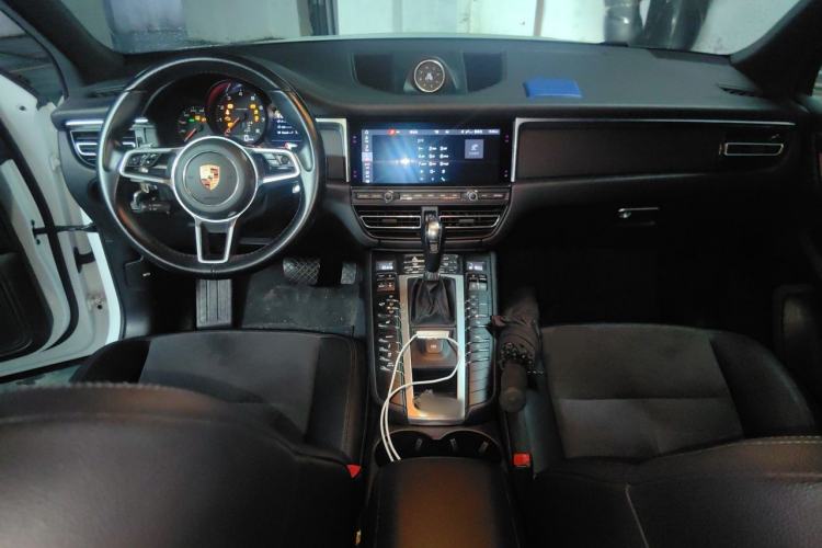 Used Porsche Macan 2020 Macan 2.0T Center Console