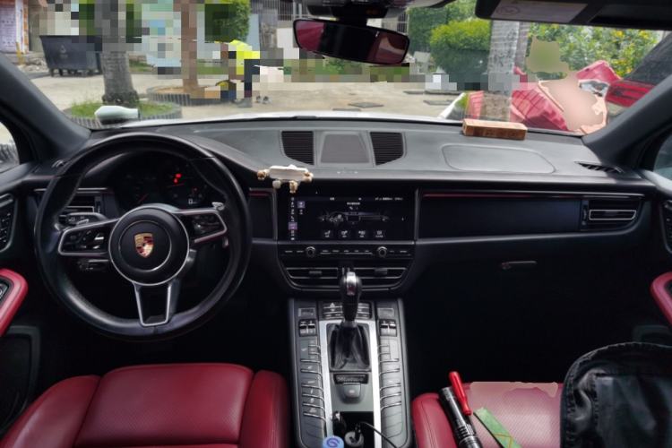 Used Porsche Macan 2020 Macan 2.0T Center Console