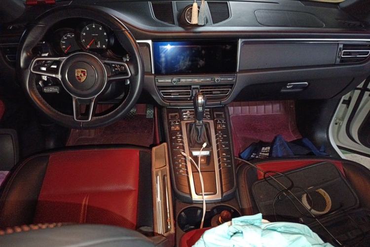 Used Porsche Macan 2020 Macan 2.0T Center Console