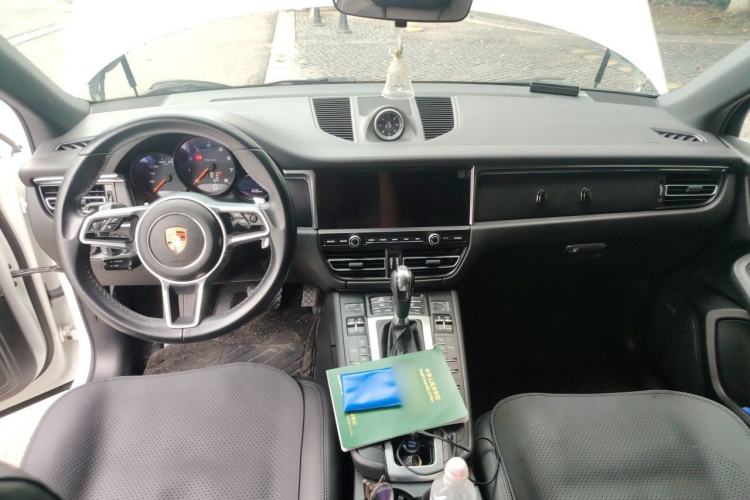 Used Porsche Macan 2020 Macan 2.0T Center Console