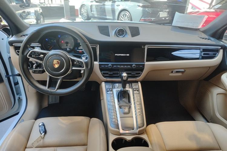 Used Porsche Macan 2020 Macan S 3.0T Center Console