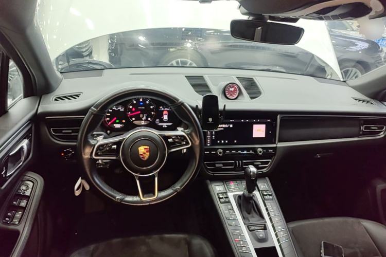 Used Porsche Macan 2020 Macan 2.0T Center Console