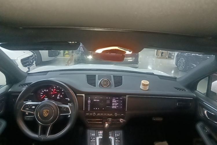 Used Porsche Macan 2020 Macan 2.0T Center Console