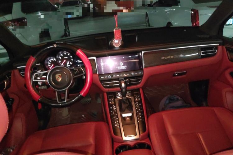 Used Porsche Macan 2020 Macan 2.0T Center Console