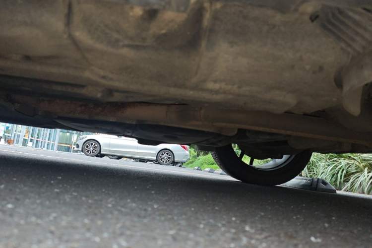 Used Porsche Macan 2020 Macan 2.0T Chassis Rear Left