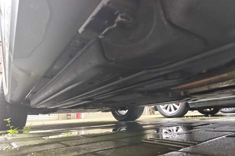 Used Porsche Macan 2020 Macan 2.0T Chassis Rear Left