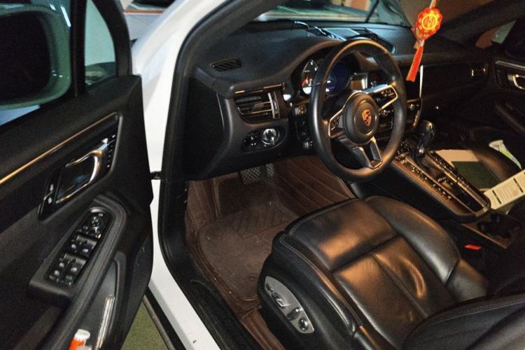 Used Porsche Macan 2020 Macan 2.0T Driver Seat