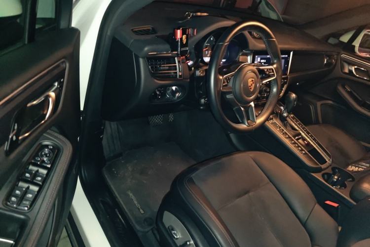 Used Porsche Macan 2020 Macan 2.0T Driver Seat