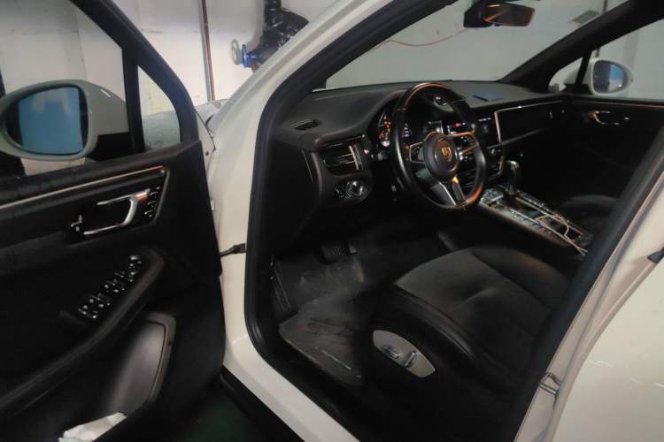 Used Porsche Macan 2020 Macan 2.0T Driver Seat
