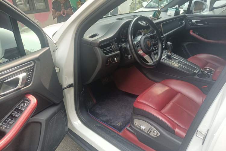Used Porsche Macan 2020 Macan 2.0T Driver Seat