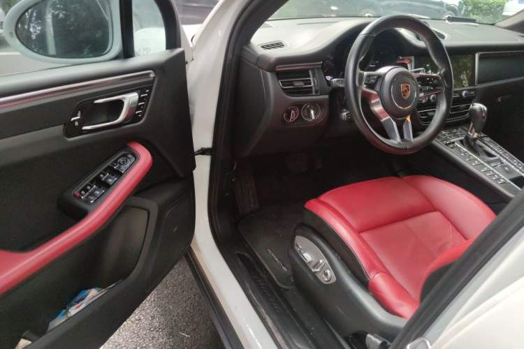 Used Porsche Macan 2020 Macan 2.0T Driver Seat