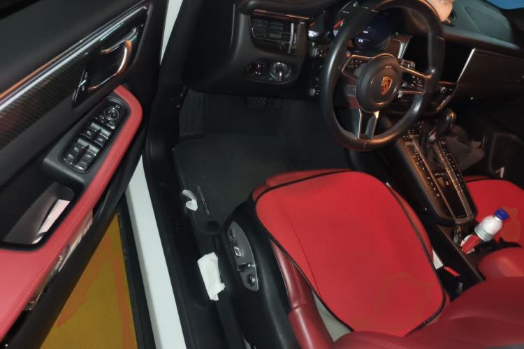 Used Porsche Macan 2020 Macan 2.0T Driver Seat