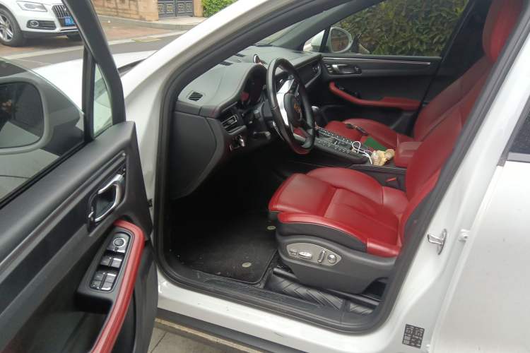 Used Porsche Macan 2020 Macan 2.0T Driver Seat