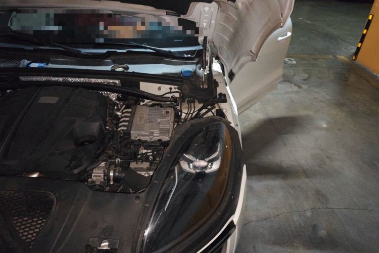 Used Porsche Macan 2020 Macan Turbo 2.9T Engine Bay Left