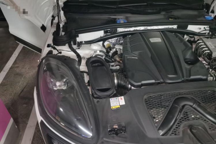 Used Porsche Macan 2020 Macan GTS 2.9T Engine Bay Right