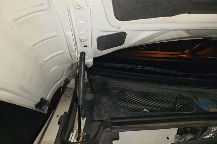Used Porsche Macan 2020 Macan 2.0T Engine Bay Right