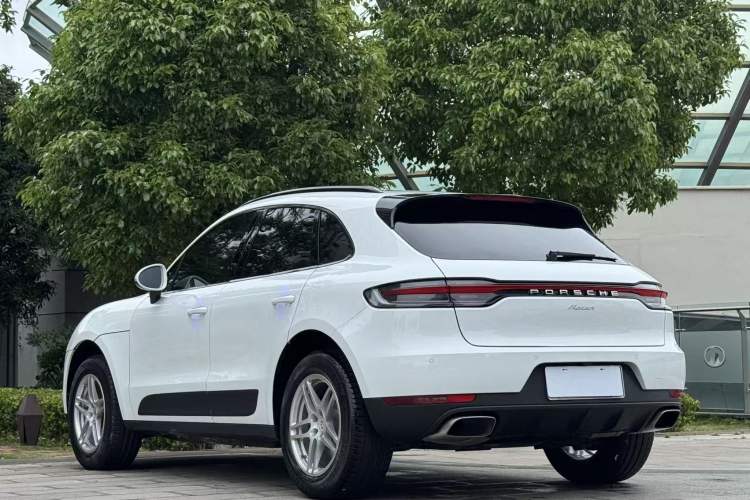 Used Porsche Macan 2020 Macan 2.0T Exterior 3
