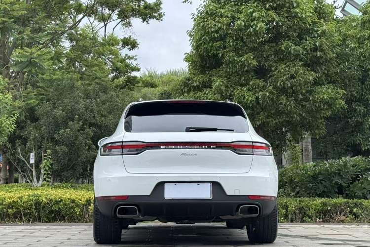 Used Porsche Macan 2020 Macan 2.0T Exterior 4