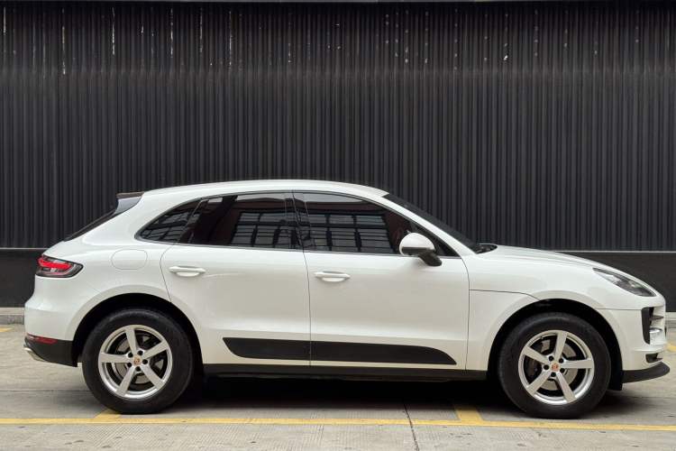 Used Porsche Macan 2020 Macan 2.0T Exterior 7