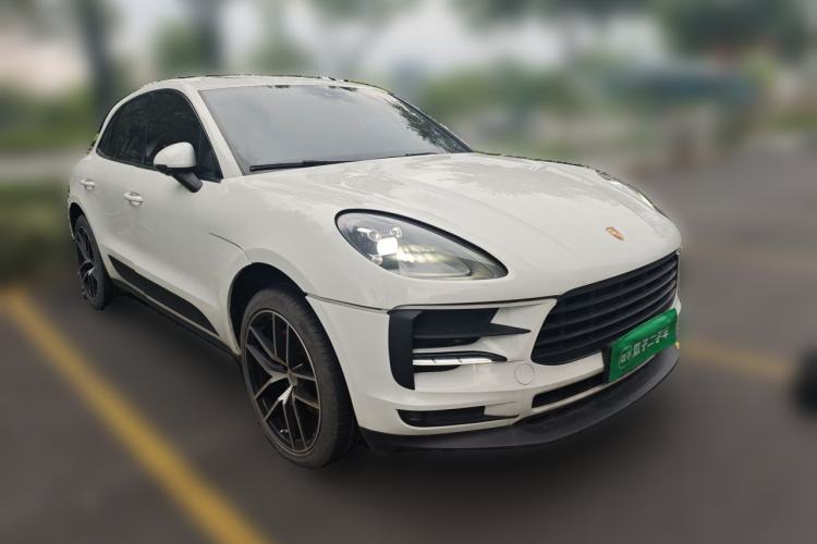 Used Porsche Macan 2020 Macan 2.0T Front Right 45 Deg