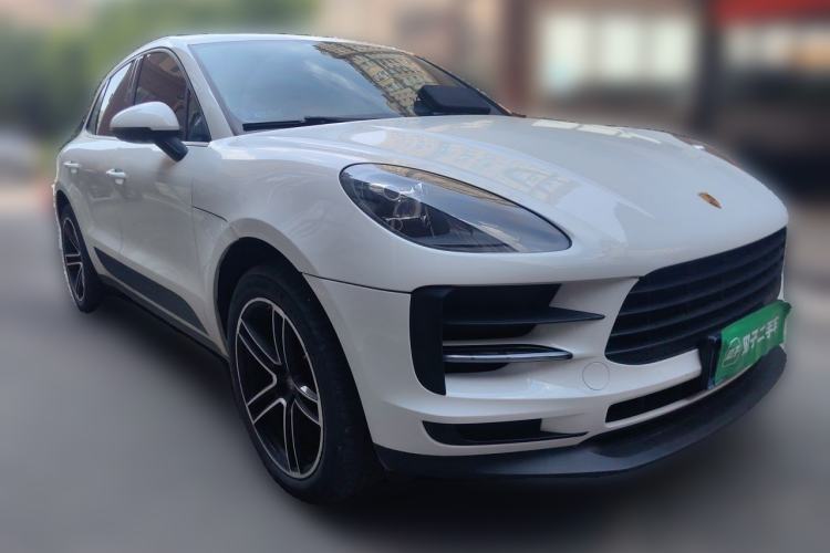 Used Porsche Macan 2020 Macan 2.0T Front Right 45 Deg