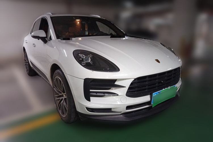 Used Porsche Macan 2020 Macan 2.0T Front Right 45 Deg
