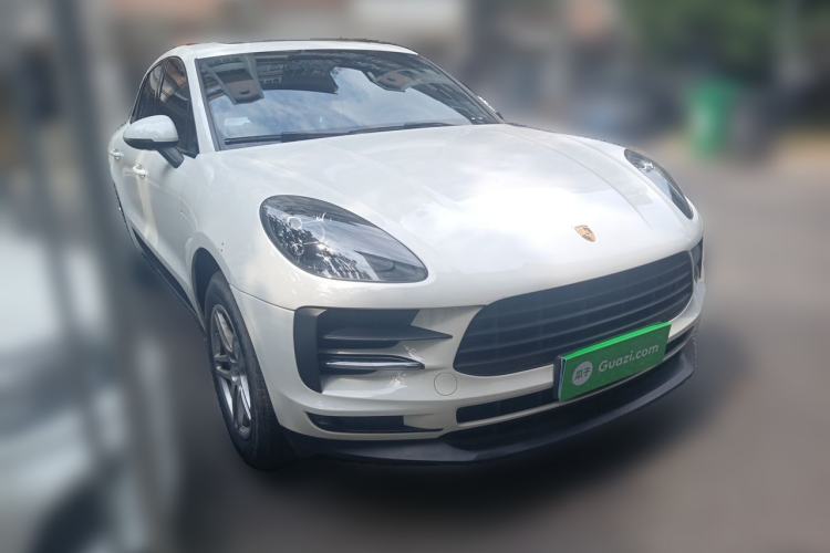 Used Porsche Macan 2020 Macan 2.0T Front Right 45 Deg