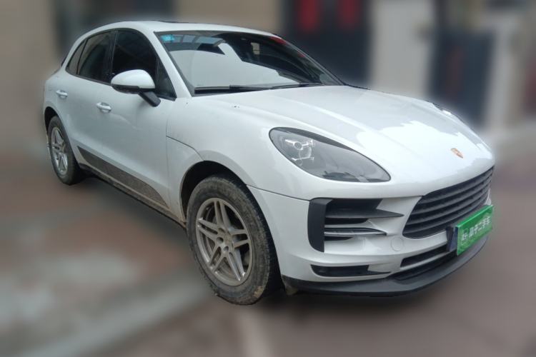 Used Porsche Macan 2020 Macan 2.0T Front Right 45 Deg