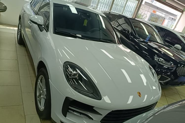 Used Porsche Macan 2020 Macan 2.0T Front