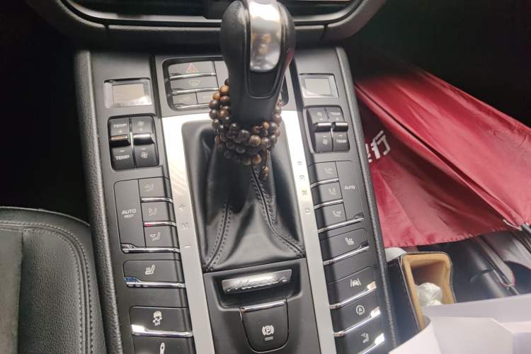 Used Porsche Macan 2020 Macan S 3.0T Gear Lever
