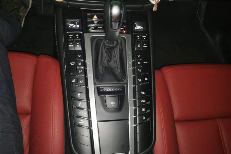 Used Porsche Macan 2020 Macan GTS 2.9T Gear Lever