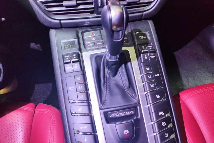 Used Porsche Macan 2020 Macan 2.0T Gear Lever