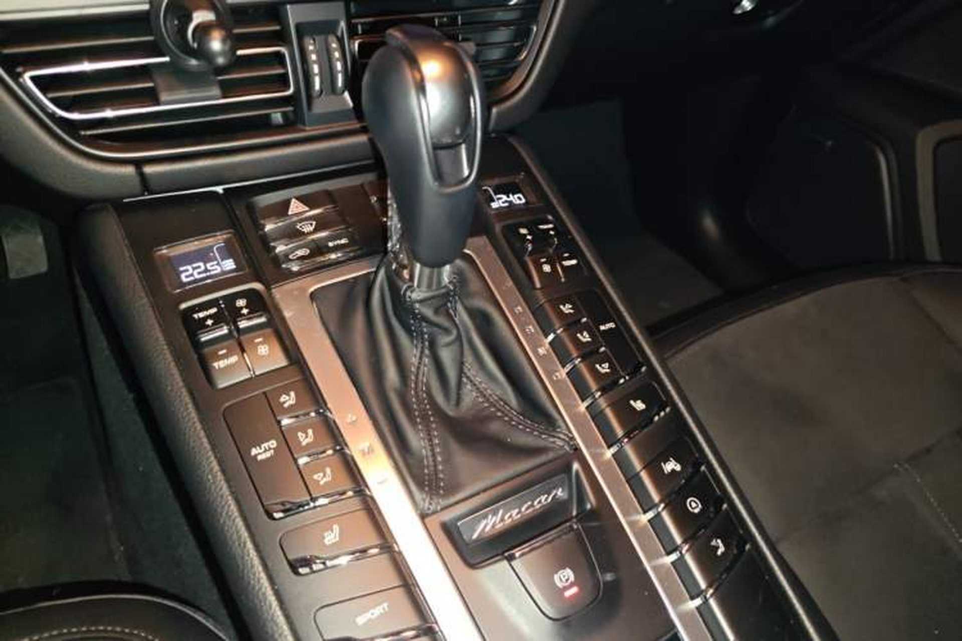 Used Porsche Macan 2020 Macan 2.0T Gear Lever