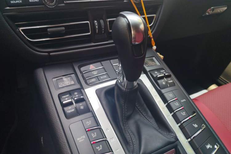 Used Porsche Macan 2020 Macan 2.0T Gear Lever