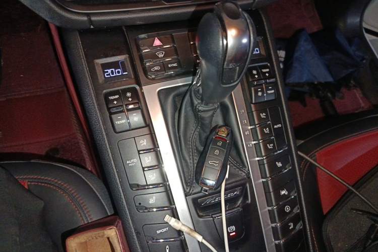 Used Porsche Macan 2020 Macan 2.0T Gear Lever